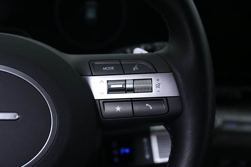 Hyundai Kona Hybrid 1,6 GDi 141hk HEV Advanced Aut Skinn Navi 2024