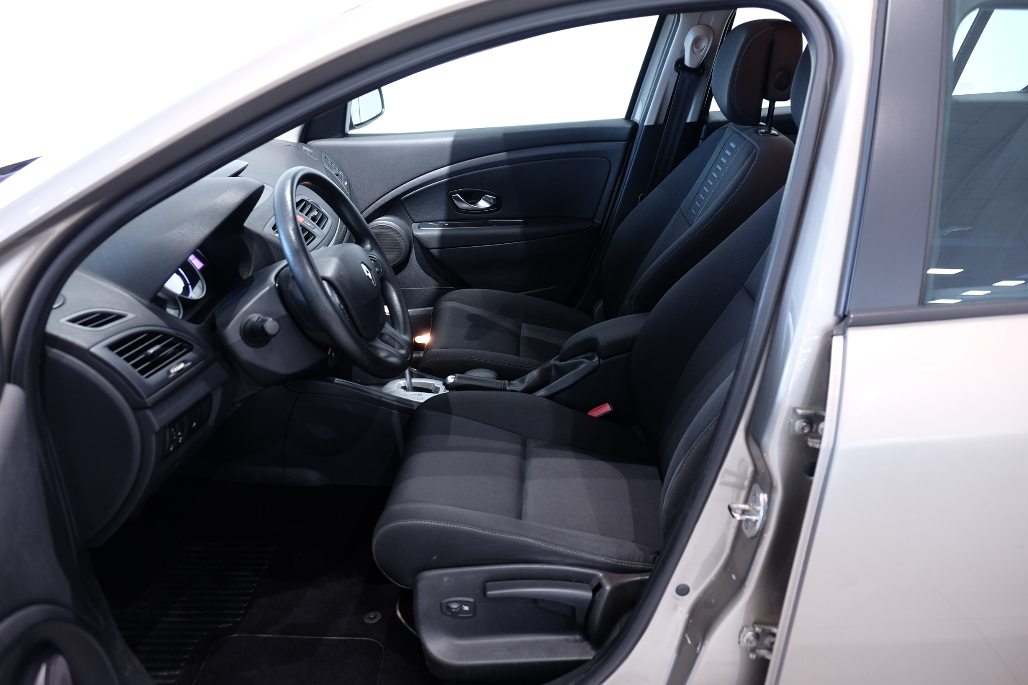Renault Megane 2012, photo 3/41
