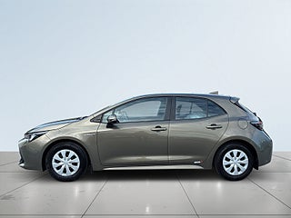 Toyota Corolla Hybrid e-CVT Låg Skatt/Adaptiv Fart/MoK/Kamera/SoV-Däck – bild 4