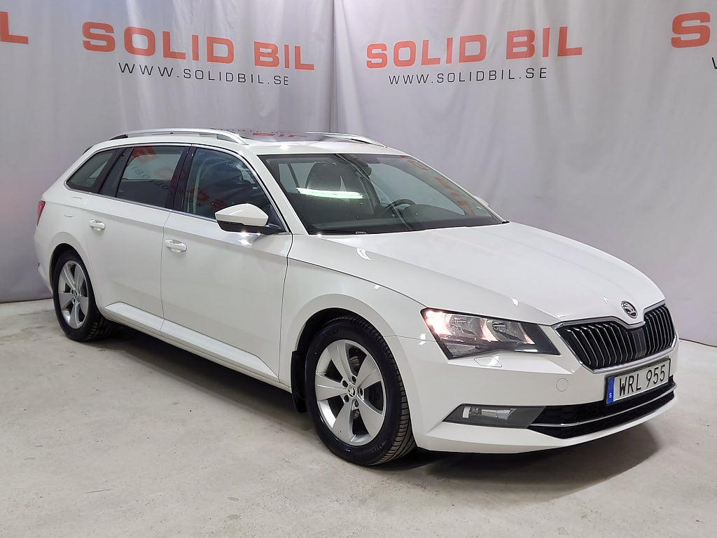 Skoda Superb Kombi 2.0 TDI Aut Panorama D-värmare Drag