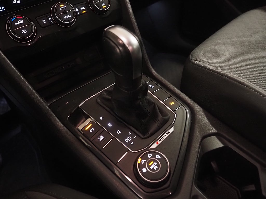 Volkswagen Tiguan TSI 190hk 4Motion R-Line Black | Värmare | 2020