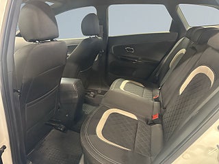 Kia Ceed sw 1.6 CRDi GT-Line Kamera/Motorvärmare/S&V-däck – bild 13