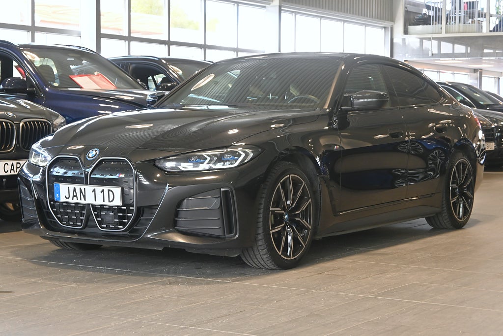 BMW i4 M50 xDrive Gran Coupé Fully Charged M Sport Drag