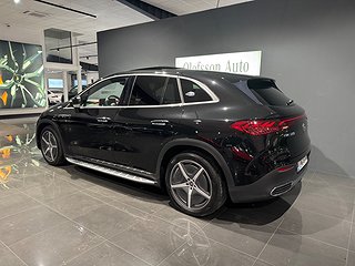 SUV Mercedes-Benz EQE 4 av 17