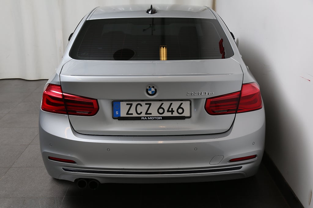 BMW 330e Sport line Sedan 252hk | Navi | Hi-Fi | P-Sen | BT | 2018