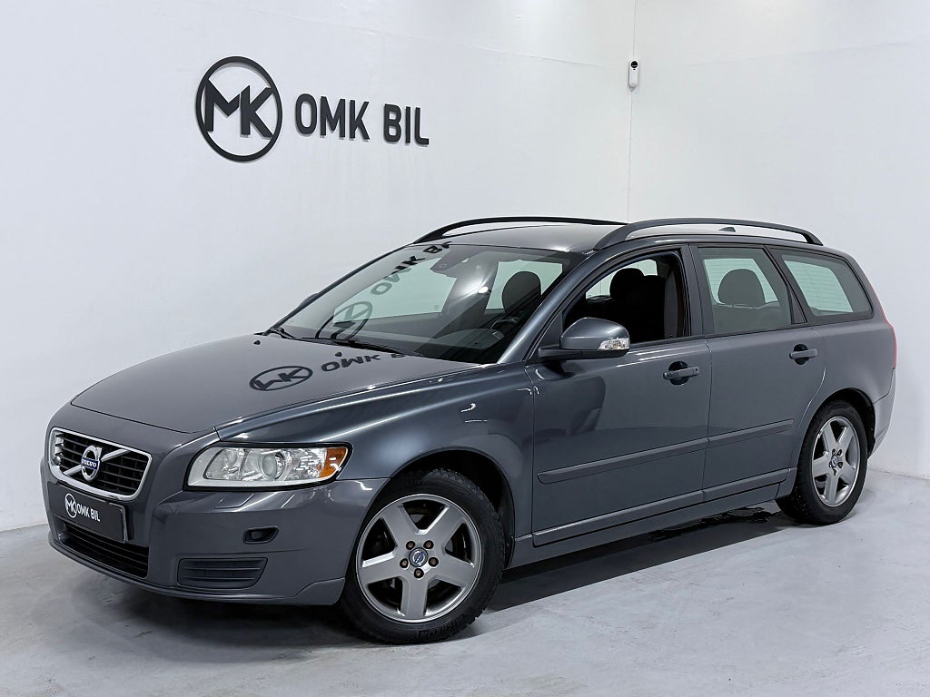 Volvo V50 2.0F Kinetic / Ny Servad
