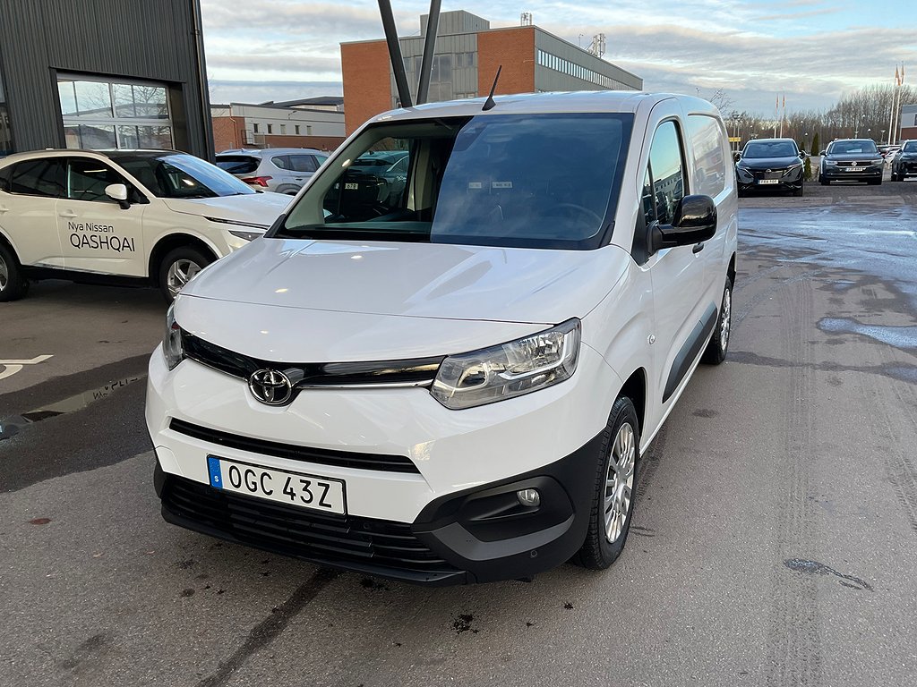 Toyota ProAce City L2 Comfort 239 900 kr ex moms