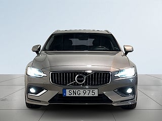 Volvo V60 T6 AWD Inscription Pvärm Pano GPS H/K CarPlay HuD SoV – bild 2
