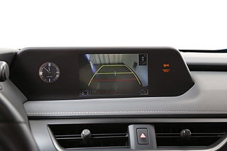 SUV Lexus UX 20 av 27