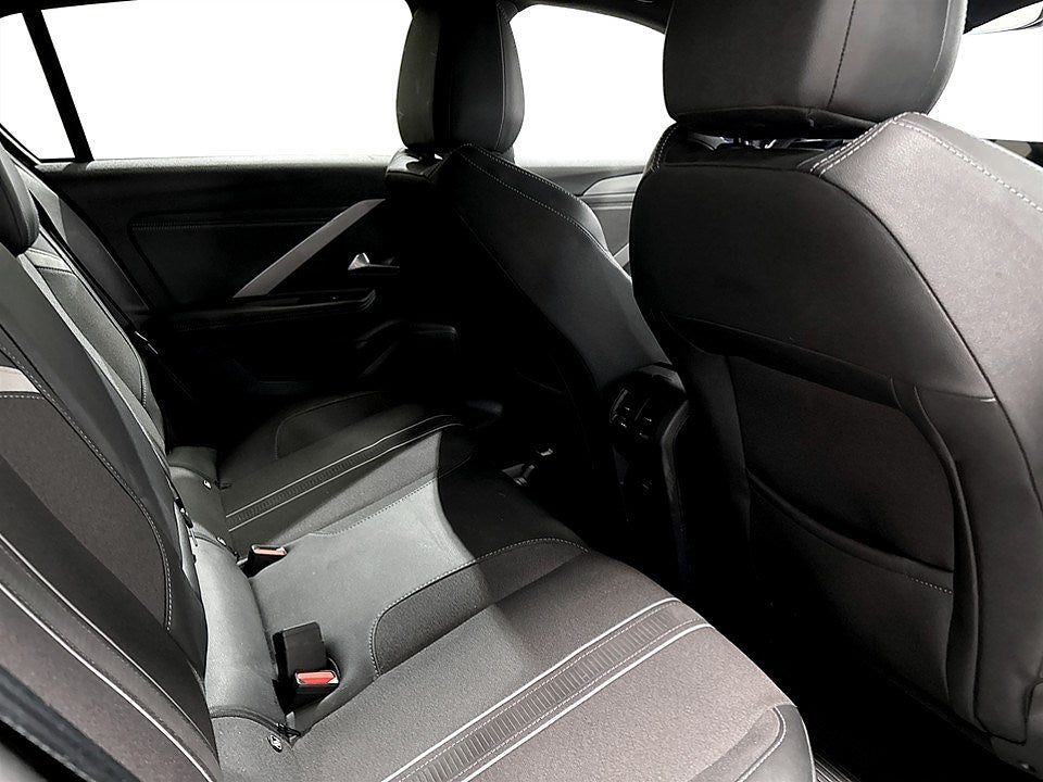 Bild på Opel Astra 5D GS 1.2 Turbo 130hk Aut - B-KAMERA, RATTVÄRME