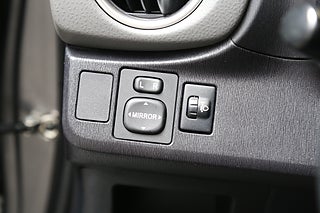 Halvkombi Toyota Yaris 11 av 25