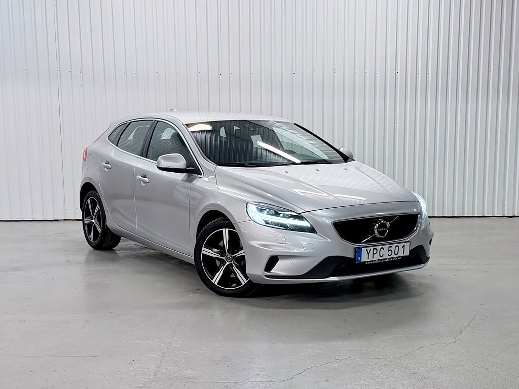 Volvo V40 2019