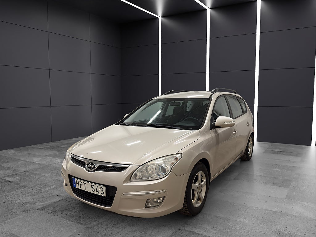 Hyundai i30 cw 1.6 CRDi Euro 4 |NY SERVAD|BESIKTIGAD|DRAG|AC|