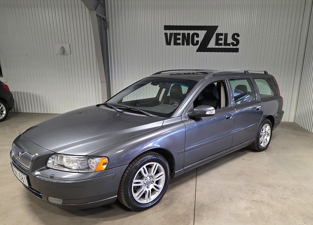 Volvo V70 2.4 Classic Momentum Dragkrok Fin