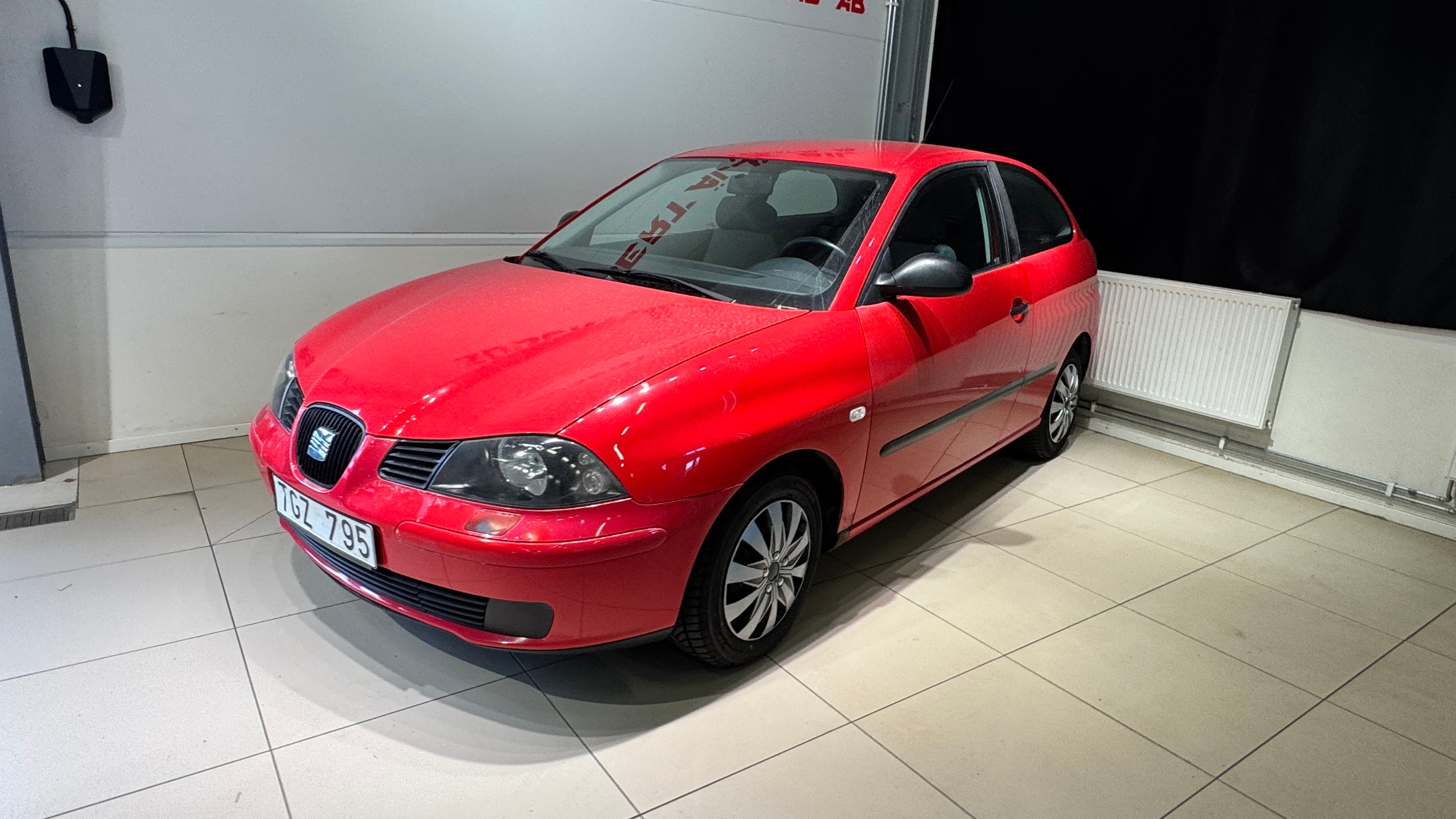 Seat Ibiza 3-dörrar 1.2 MPI 12v Euro 4 2002, bild 4/49