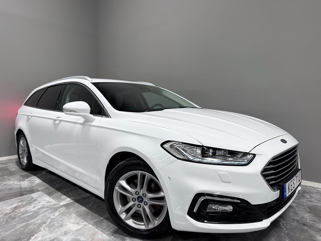 Ford Mondeo 2.0 EcoBlue AWD Auto/Titanium/Drag/GPS/Värmare/Kamera
