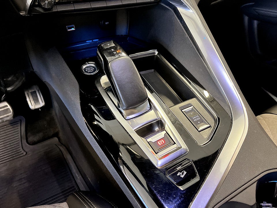 Bild på Peugeot 3008 GT PHEV 300hk Aut 4WD B-KAMERA EL-BAKLUCKA