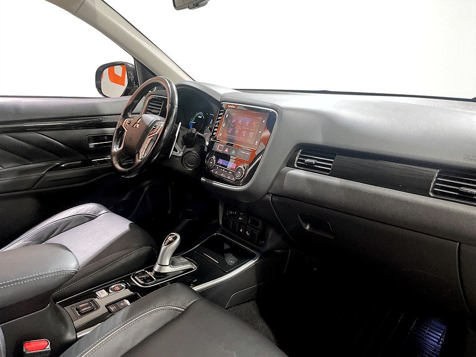 Bild på Mitsubishi Outlander Business PHEV 203hk Aut 4WD - 360-KAMERA