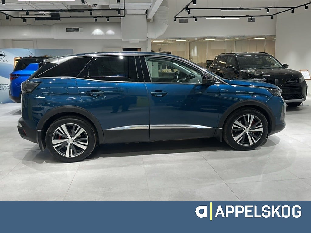 Peugeot 3008 Allure Laddybrid 225hk |RÄNTA 3,99%|V-HJUL INGÅR| thumbnail