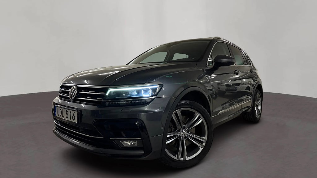 Volkswagen Tiguan 2.0 TDI 4Motion | R-Line | Backkamera | Värmare