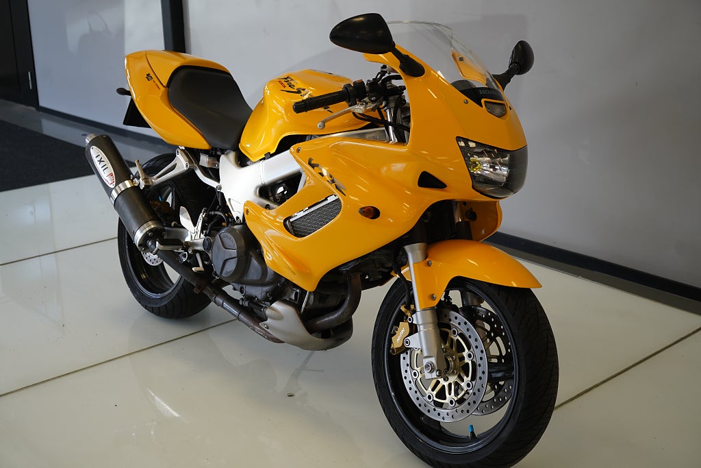 Honda Powersports VTR1000F 1.0