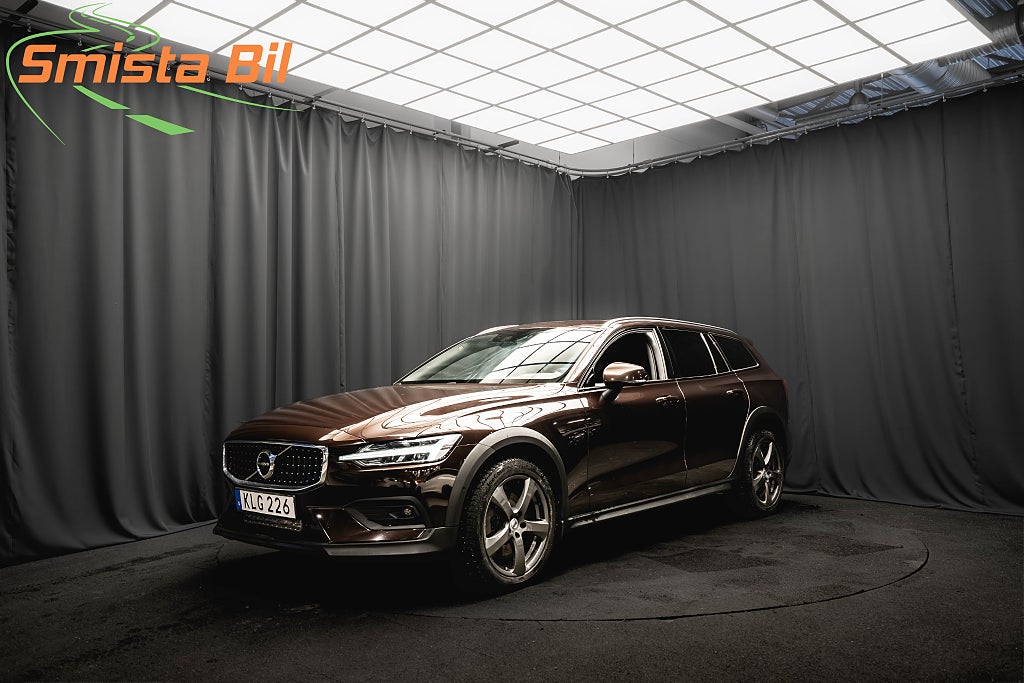 Volvo V60 Cross Country D4 AWD PRO PANORAMA LÄDER DRAG D-VÄRM 190hk