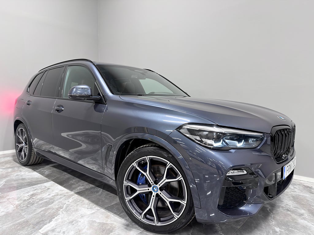 BMW X5 xDrive40i M Sport Individual/Värmare/Drag/360°/SE SPEC