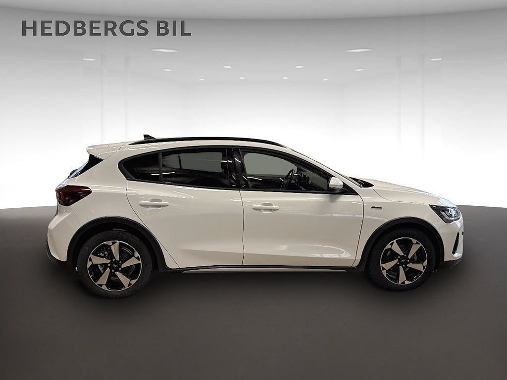 Ford Focus Active 1.0 EcoBoost Hybrid 125HK thumbnail