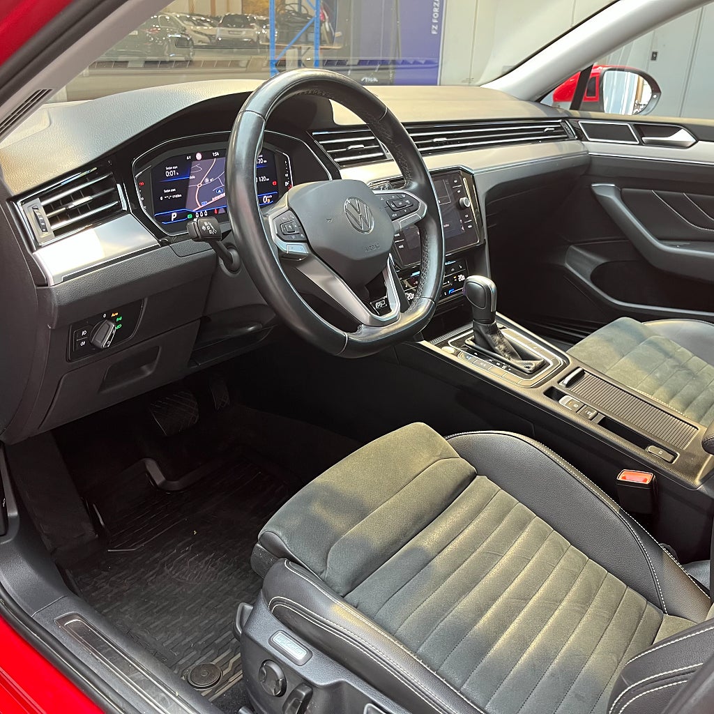 Volkswagen Passat Sc 2.0 TDI GT Cockpit Carplay Navi Drag B-kamera 200hk
