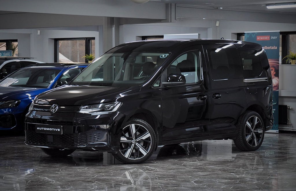 Volkswagen Caddy 2.0  122hk Värmare Pano B-kamera 7-Sits MOMS