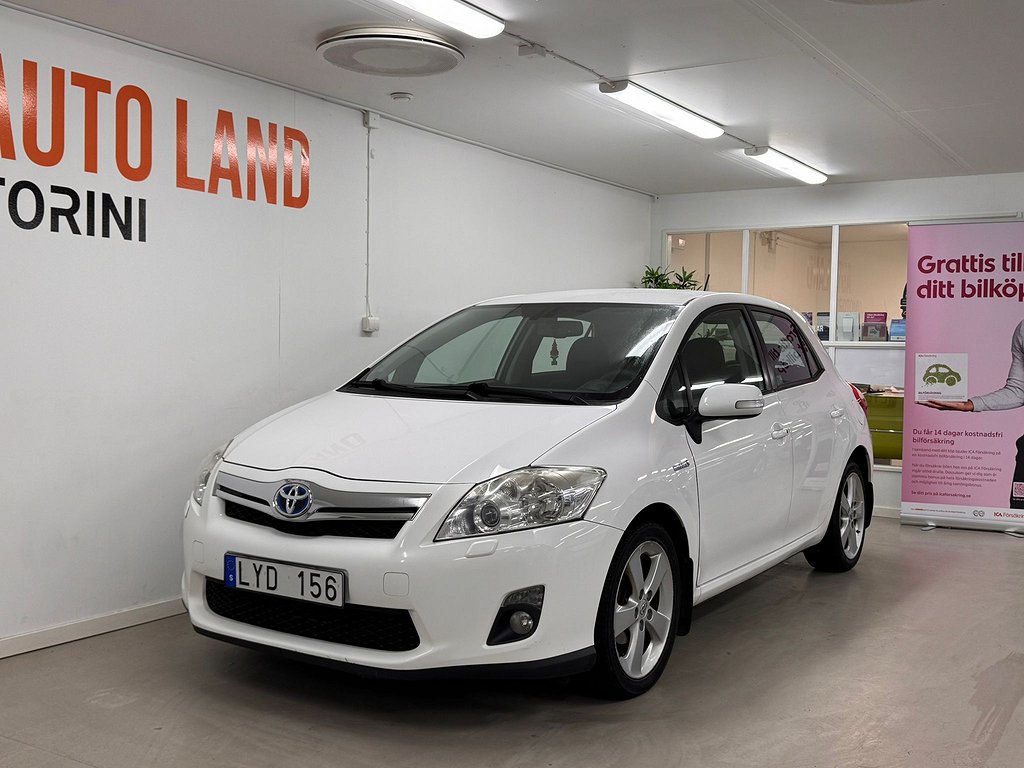 Toyota Auris Hybrid e-CVT HSD Comfort Automat 136hk 2011