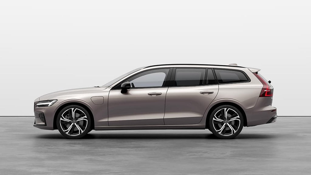 Volvo V60 T6 Plus Dark Nordic Edition
