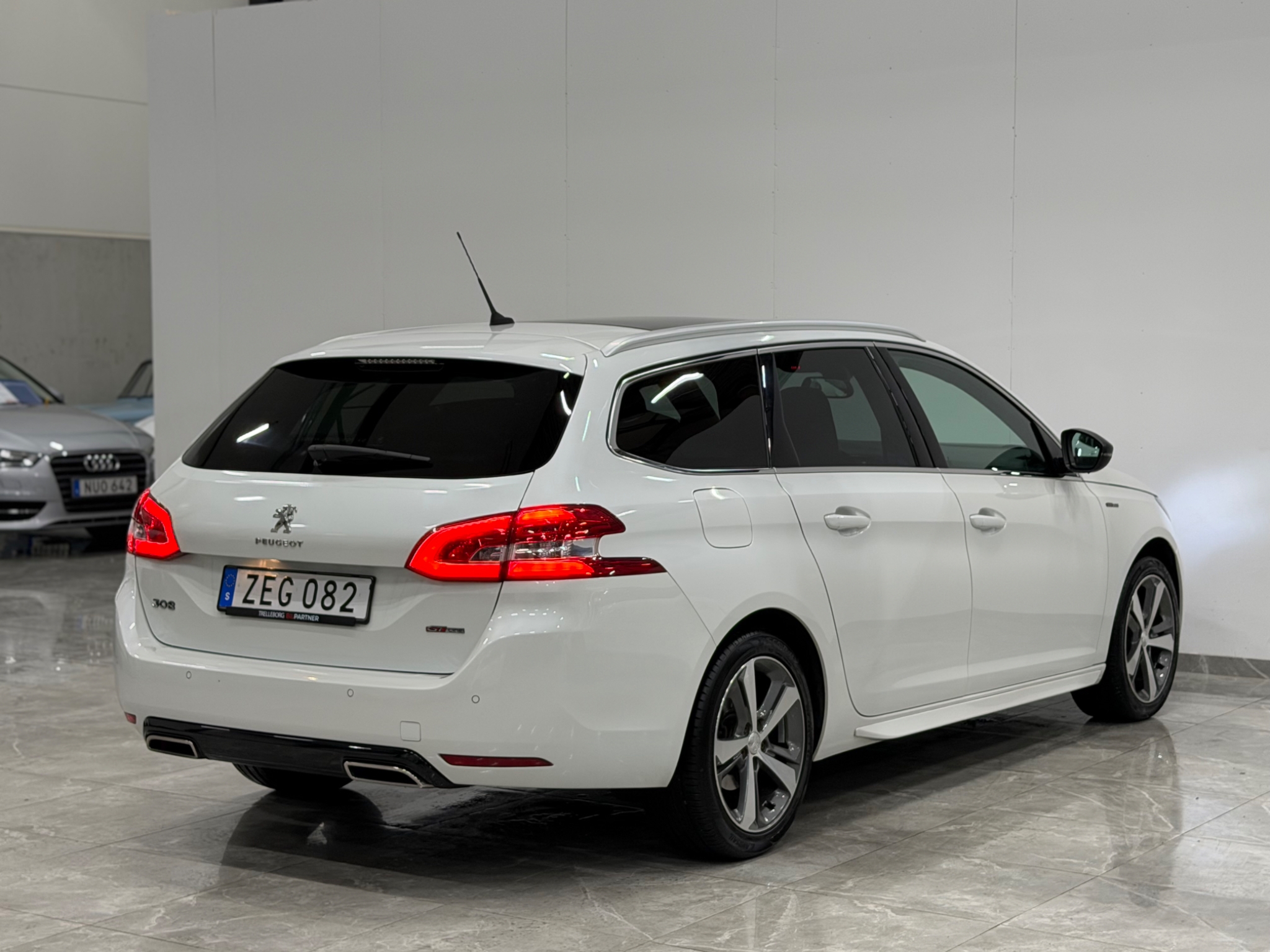 Peugeot 308 2018, bild 5/10