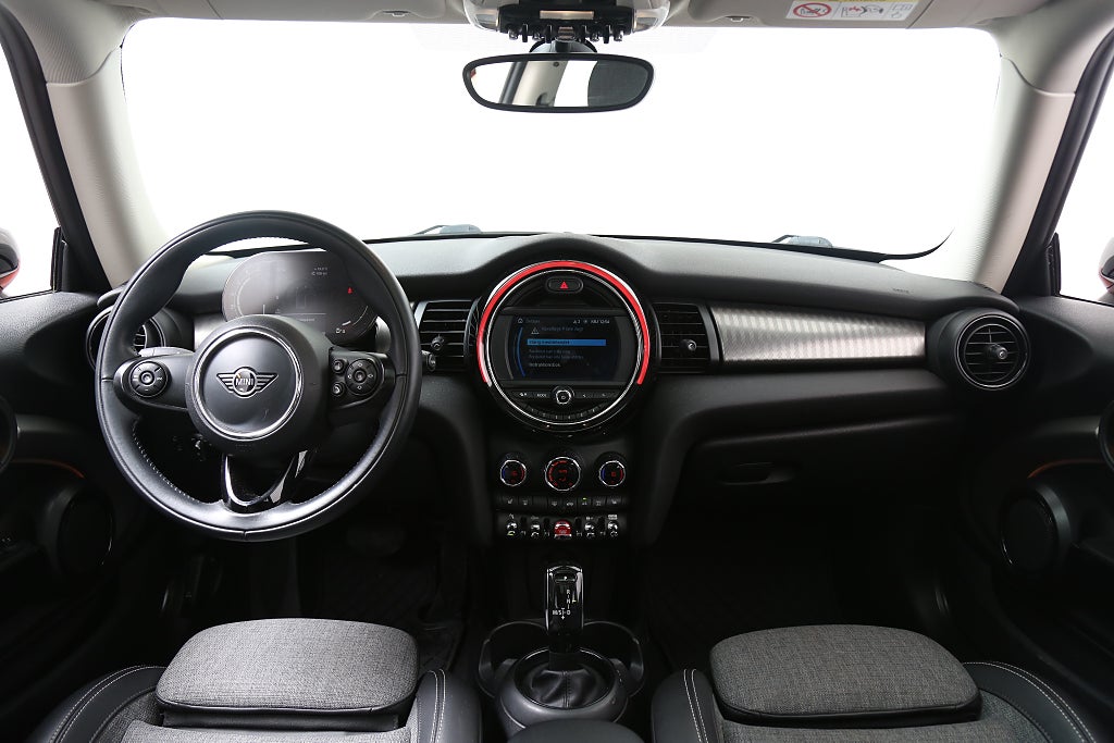 MINI Cooper 3-dörrars 136hk Aut Panorama Motorvärmare 2021
