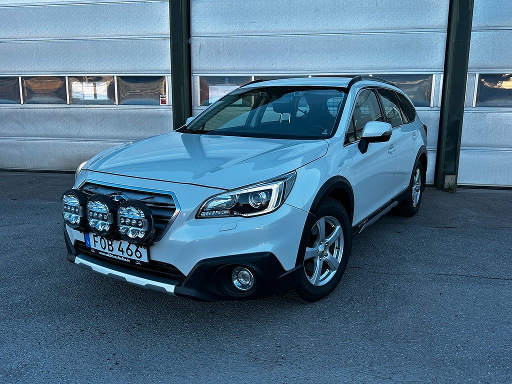 Subaru Outback 2.0 4WD Lineartronic Skinn Dragkrok Backkamera