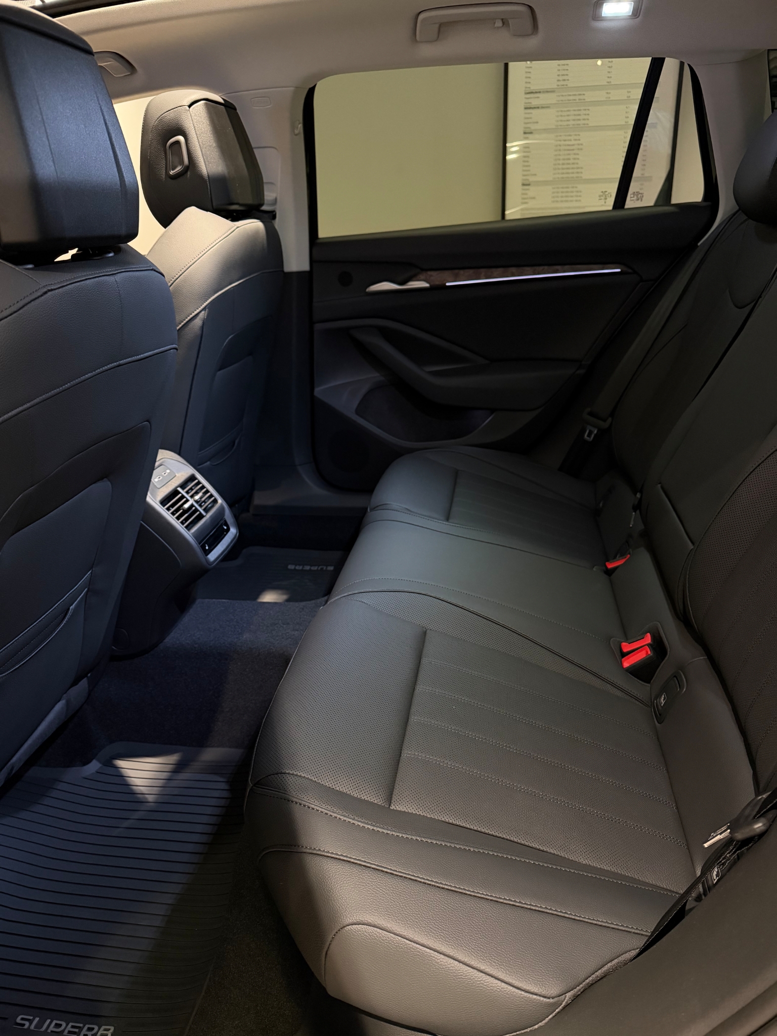 Skoda Superb 2026, bild 5/34
