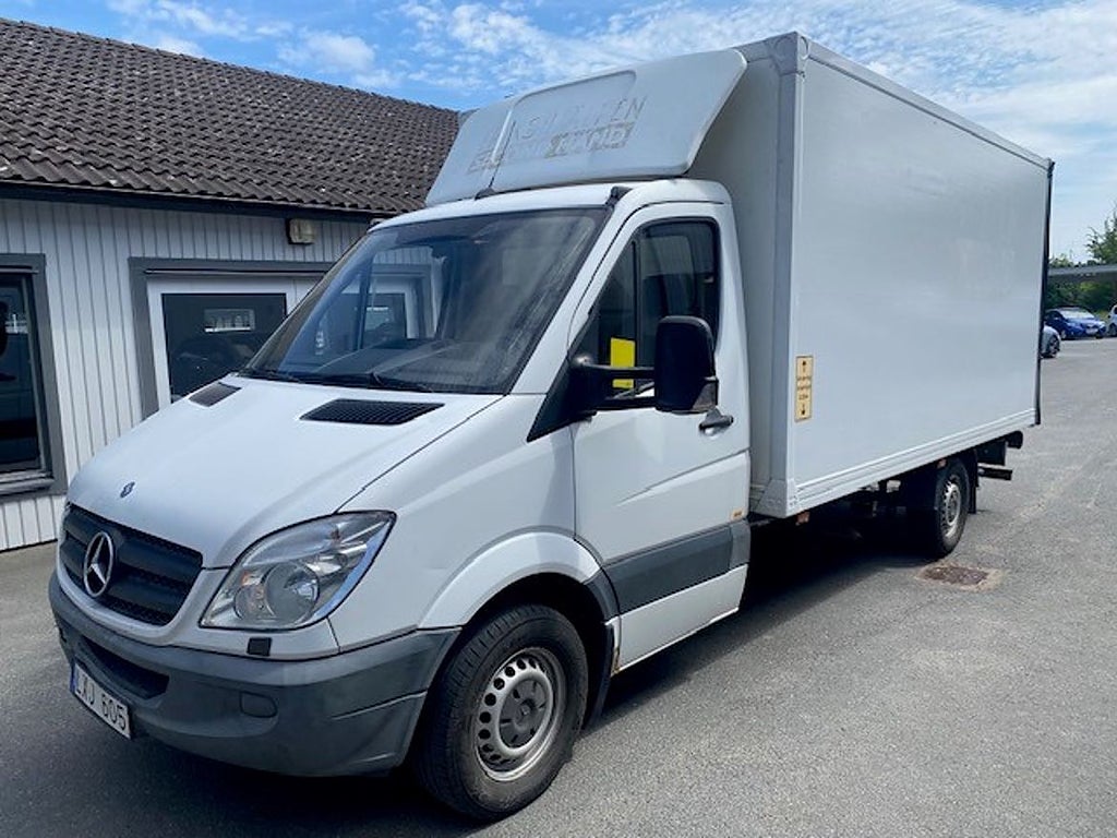 Mercedes-Benz Sprinter 316 CDI skåp och bakgavellyft