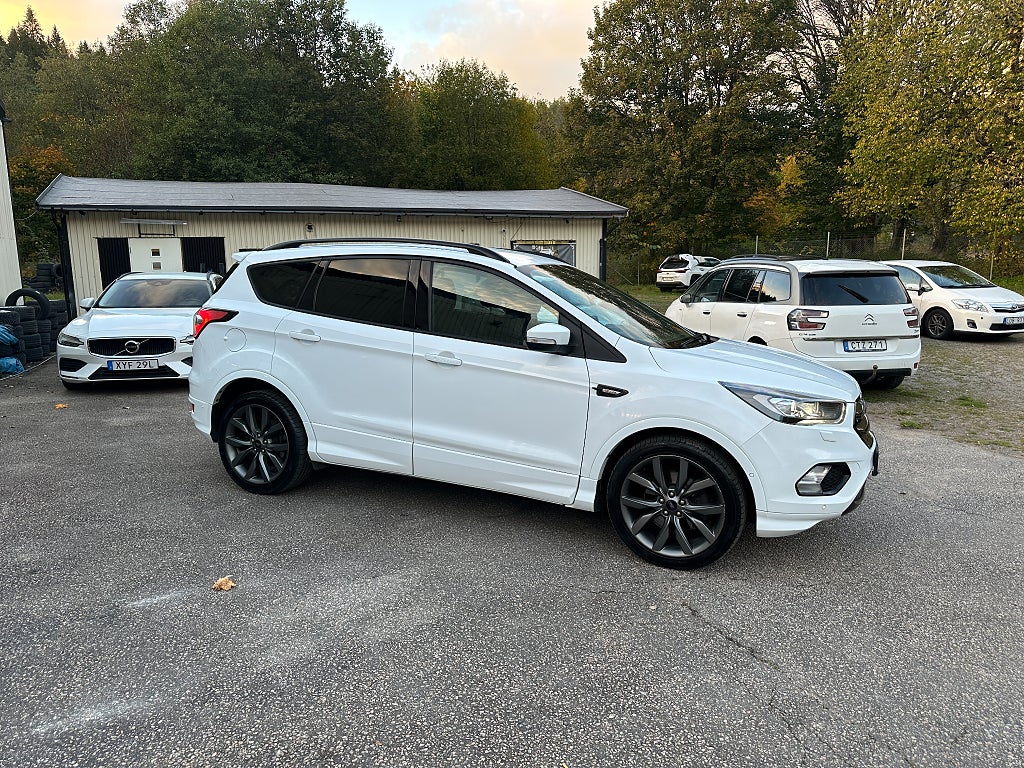 Ford Kuga 2.0 TDCi AWD Powershift ST-Line Euro 6