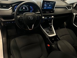 Toyota RAV4 Hybrid AWD-i E-CVT Active S&V-däck/M-värm/Kamera