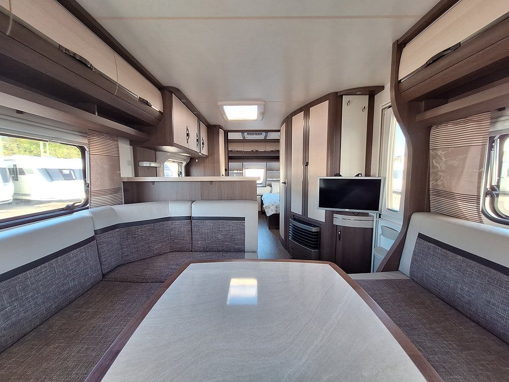 Hobby Prestige 620 CL Långbädd, AC -2020, Tält -2024