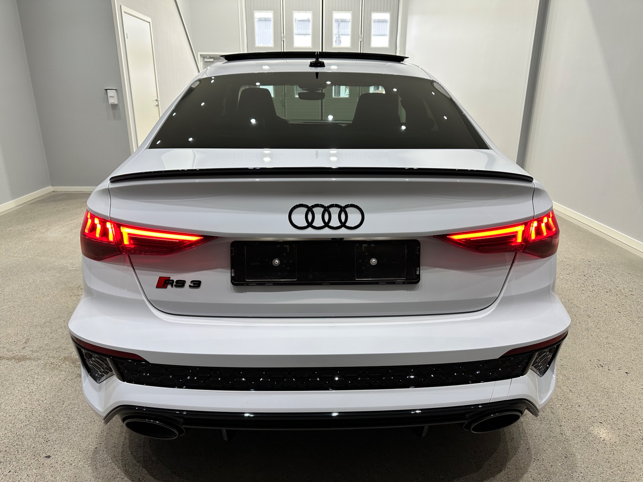 Audi RS3 SEDAN / 2,5 TFSI / 400 HK 2023, photo 6/55