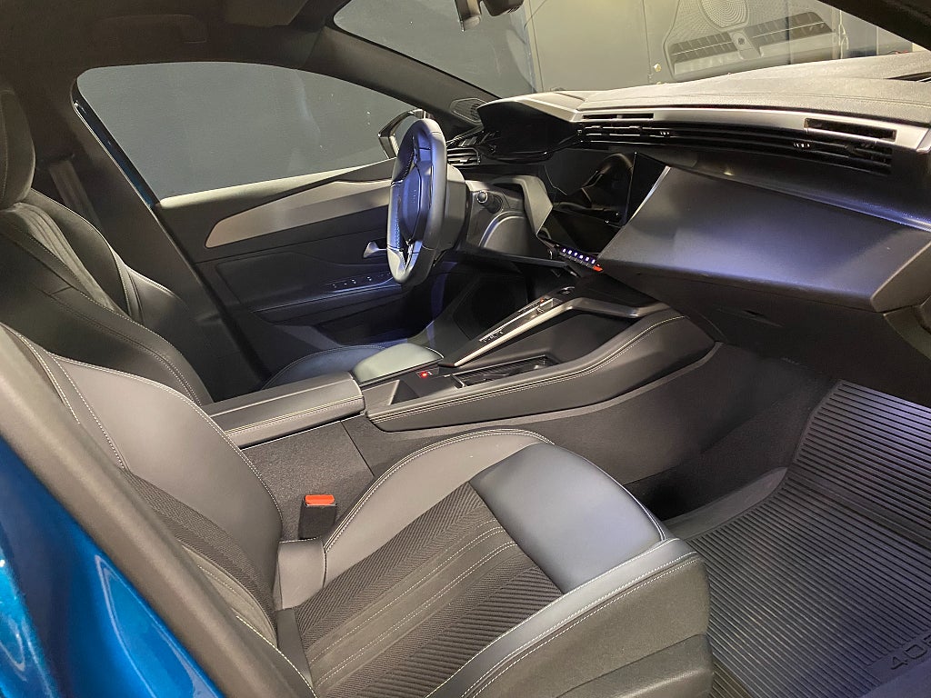 Bild på Peugeot 408 GT 1.2 PT 130hk Aut - 360-KAMERA, ELBAKLUCKA