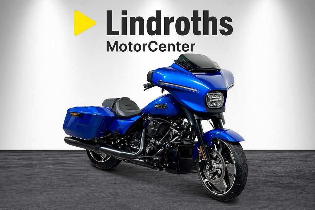 Harley-Davidson Street Glide 117 "OMG.LEV" 