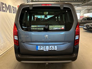 Peugeot Rifter 1.2 e-THP S&V-däck/Drag/M-värmare/Sensorer