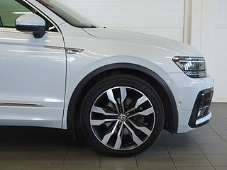 SUV Volkswagen Tiguan 4 av 24