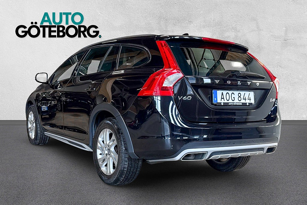 Volvo V60 Cross Country D4 Classic Momentum Kamrem bytt 2-Ägare NYBESIKTIGAD