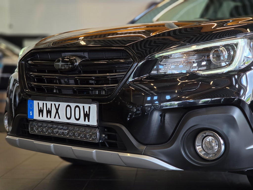Subaru Outback 2.5 175hk 4WD Automat/Ridge Black Edition/Drag/B-Kamera