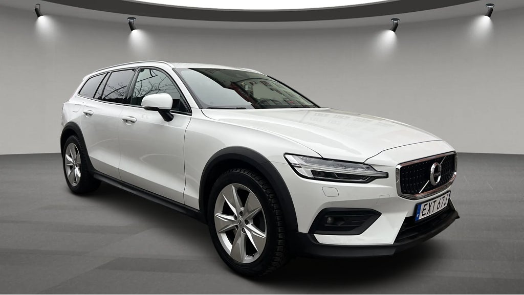 Volvo V60 Cross Country D4 AWD MOMENTUM HARMAN/KARDON 