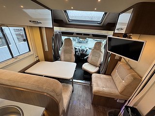 Husbil-halvintegrerad Roller Team Noble ART T7000 Elegance 15 av 20