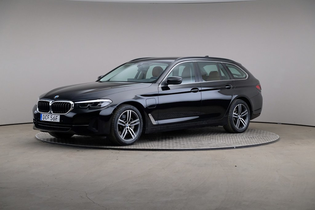BMW 530e 5 Touring Drag Skinn Navi